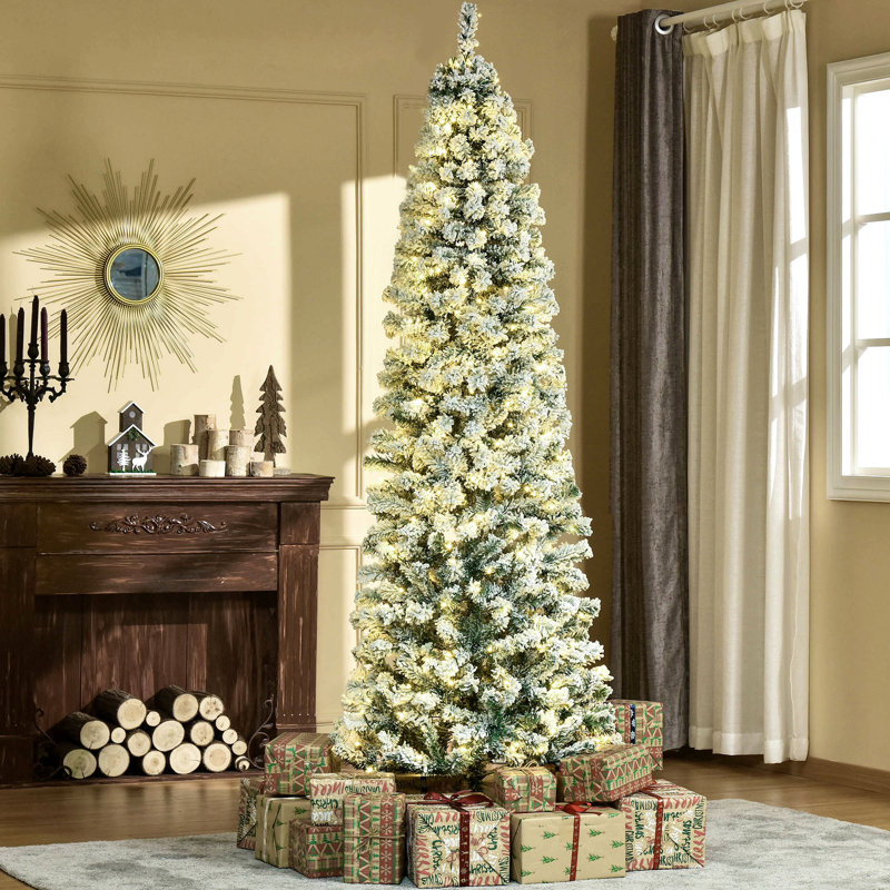 Sapin de Noël artificiel pré-éclairé enneigé avec branches réalistes, lumières DEL et pointes