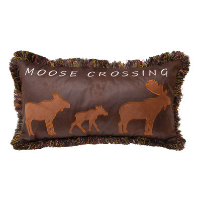 Coussin décoratif en similicuir Moose Crossing 14 po x 26 po