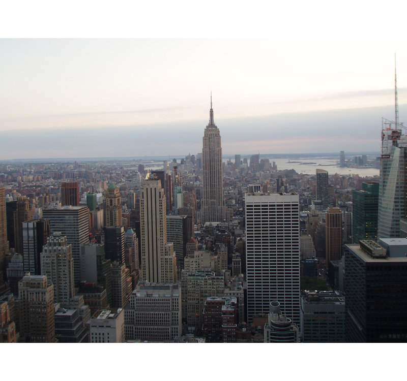 New York City Empire State Building, H 28 po x l 37 po