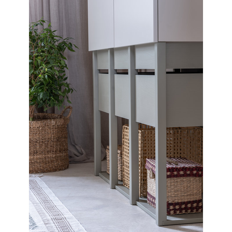 Rillia Wardrobe, Eucalyptus
