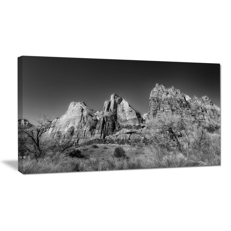 «Rising Red Rocks Black and White», reproduction de photo sur toile tendue encadrée, H 16 po x l 32 po x P 1 po, Toile tendue