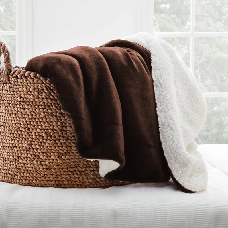Super Soft Sherpa Fleece Blanket – Reversible Cozy Throw 240 GSM, 200cm x 150cm, Coffee