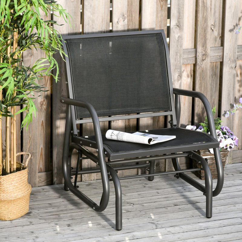 Chaise de patio coulissante. Structure en métal avec filet respirant. Courbé pour un confort accru. Pour le jardin, la piscine, la cour arrière, le balcon. Noir Supporte 264 lb. L 29,5 po x P 26 po x H 33,5 po Assemblage requis