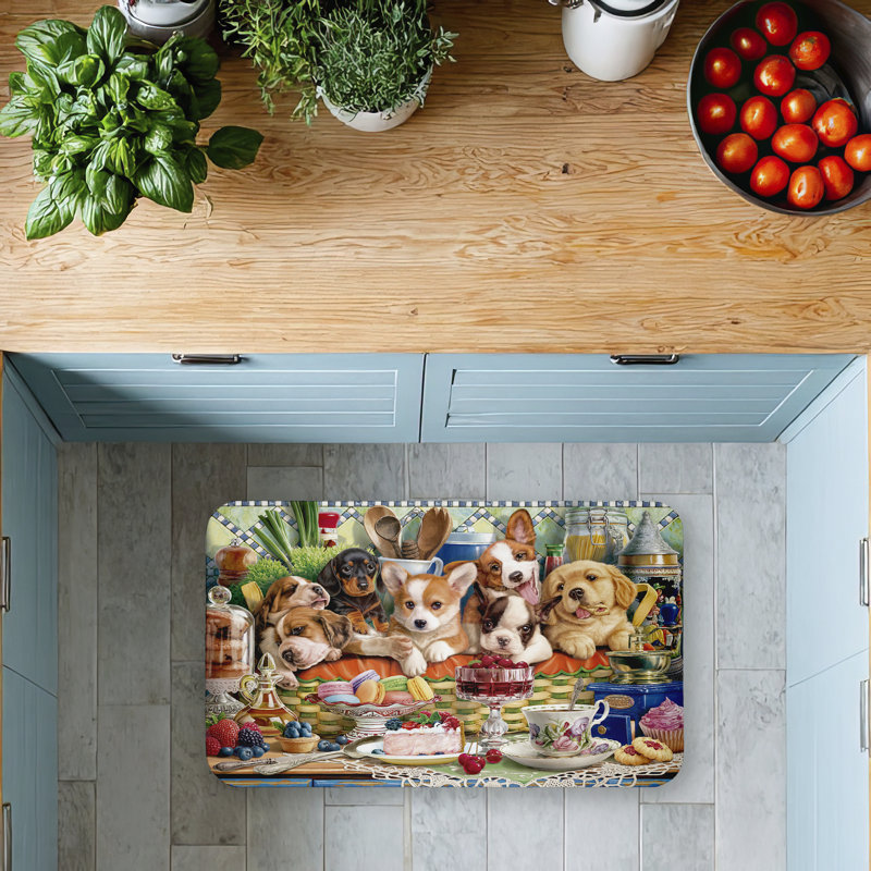 Tapis de sol anti-fatigue imprimé chiots dans un panier, conçu par Image World, 30 po x 18 po
