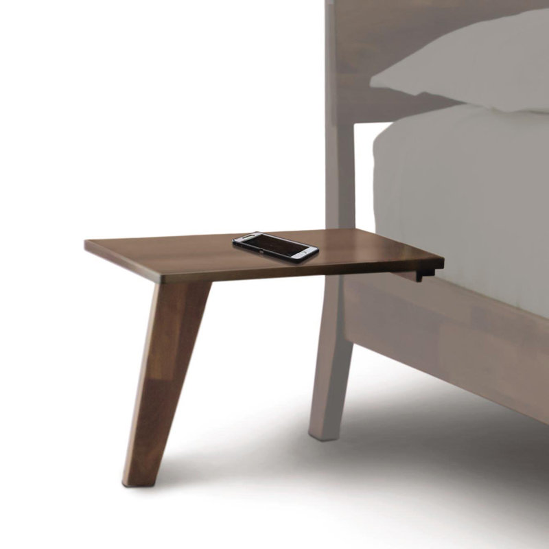 Table de chevet en bois massif Linn, Noyer naturel