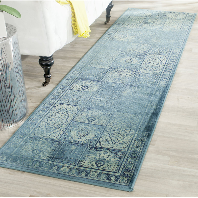 Ellsbury Oriental Looped / Hooked Area Rug, Runner 66 x 244 cm