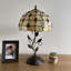 Lampe de table Meryem Tiffany avec haricots de cristal en verre teinté doré et ampoule DEL H 22 po x l 12 po x P 12 po