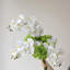 Ornements de fleurs simulées