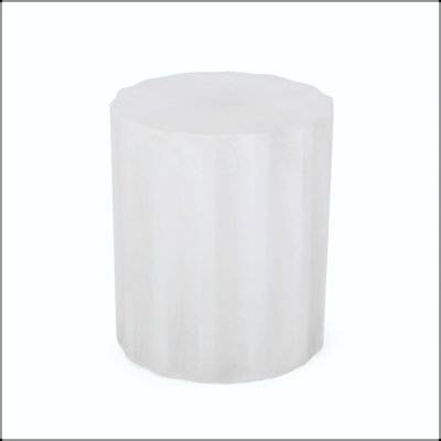 Table d'appoint d'extérieur en béton léger avec conception cylindrique cannelée et bord doux ondulé - blanc antique