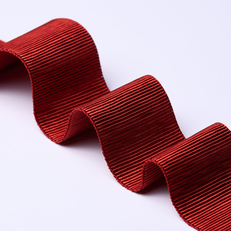 Large ruban de faille, Rouge
