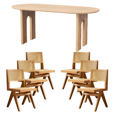 Oval 31.49'' W Dining Set