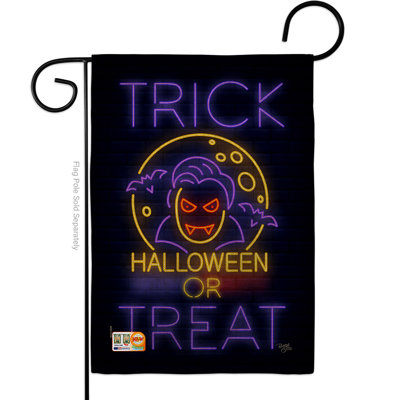 Drapeau de jardin double face vertical 18,5 po x po breeze décoration g162087-db halloween dracula en toile jute