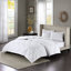 Couette King en satin de coton blanc 300 fils, garnie d'une alternative au duvet 3M Thinsulate, pour toute l'année.-1214176096