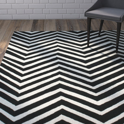 Tapis chevron noir Oneil
