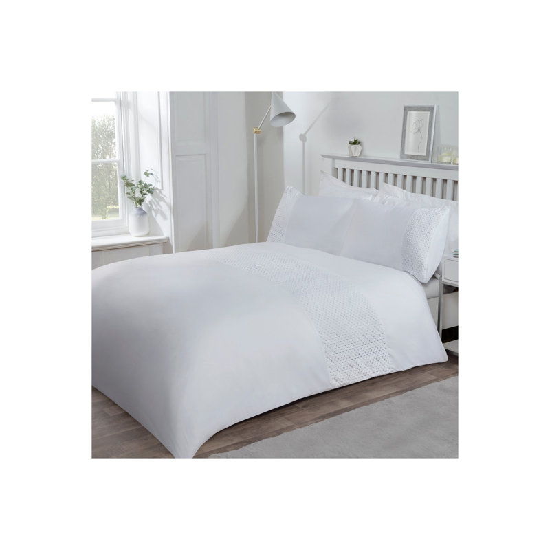 Czeslawa Polyester Solid Colour Duvet Cover Set with Pillowcases Included, Single - 1 Standard Pillowcase, White