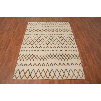Handmade Moroccan Room Size Area Rug 5x8