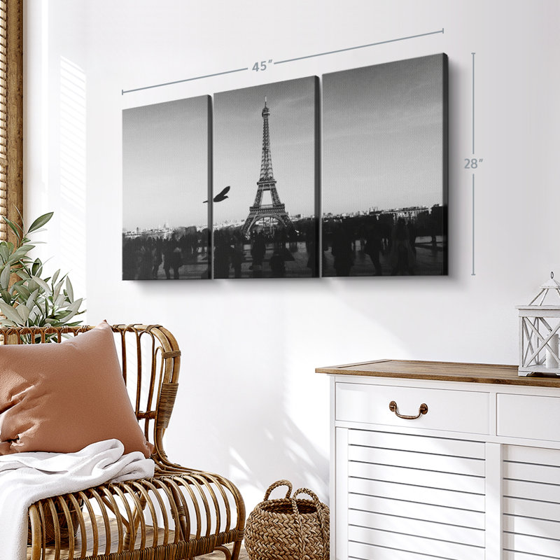 «Overcast Eiffel Tower», 3 pièces, H 28 po x l 45 po 