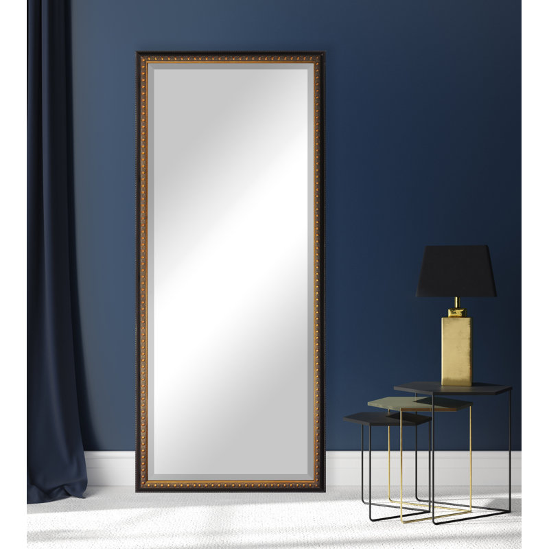 Miroir traditionnel, H 69 po x l 29 po
