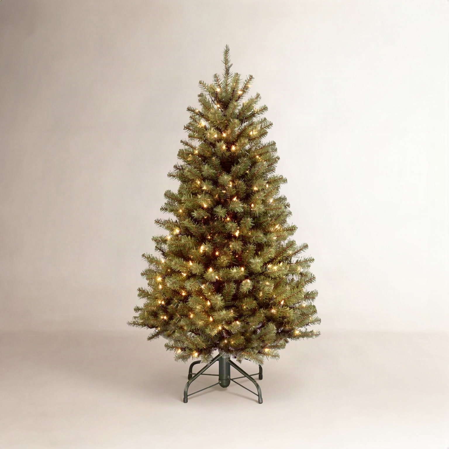 Leilonie Pre-Lit Spruce Christmas Tree, 5 FT