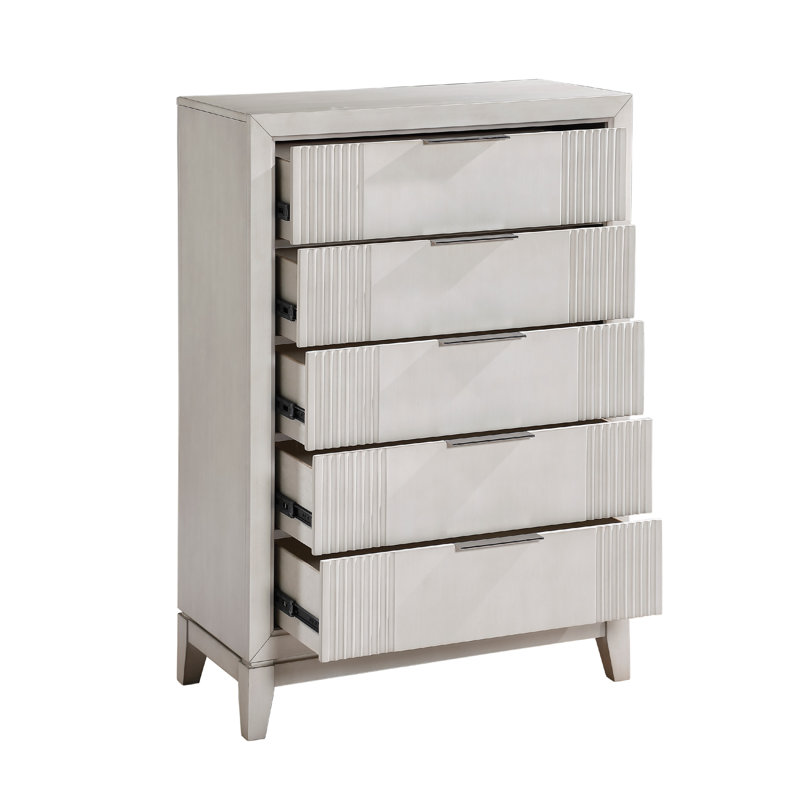 Commode haute 5 tiroirs Flo, bois blanc antique, poignées chromées