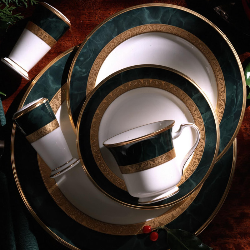 Ensemble poivre et sel Noritake Fitzgerald, 3 1/2 po