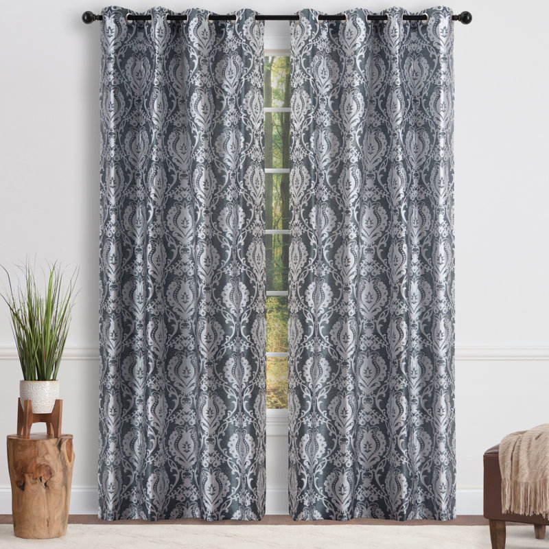 Rideau obscurcissant à œillets de style damassé d'Ivanbrook, L 52 po x L 96 po, Bleu