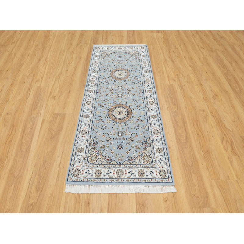 Tapis de couloir bleu en laine et en soie noué à la main 2 pi 8 po x 6 pi 6 po Nain