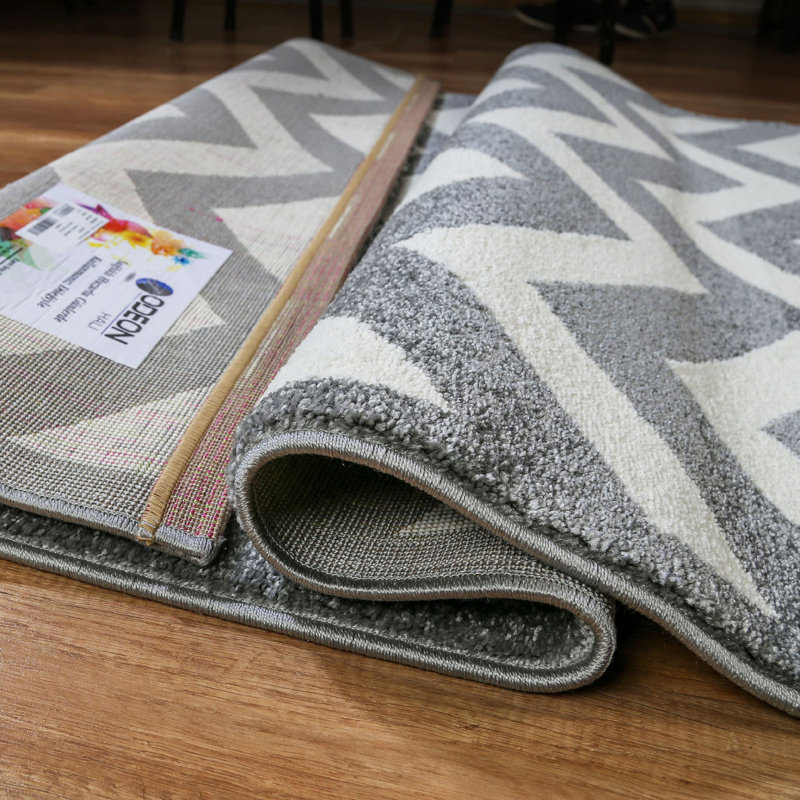 Tapis rectangulaire gris / blanc en polypropylène tissé à la machine Gervasia, Rectangle 3 pi 11 po x 5 pi 7 po