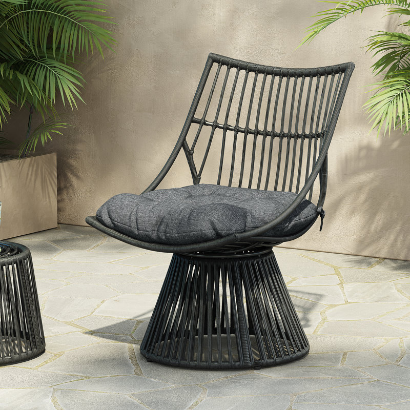 CHAISE