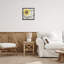«Happier Than Bee & Sunflower Floater» par Deb Strain-2088877508-2088877511