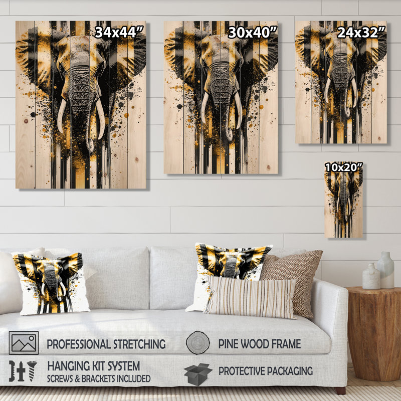 Golden Elephant Golden Giant I - art mural moderne sur bois de pin naturel, H 44 po x l 34 po