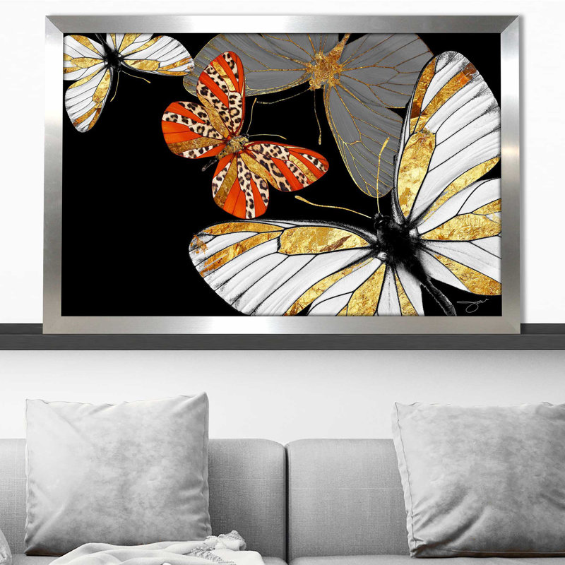 Fly In Gold (Horizontal) par By Jodi - impression, Encadrement argenté, H 21,5 po x l 27,5 po x P 0,75 po