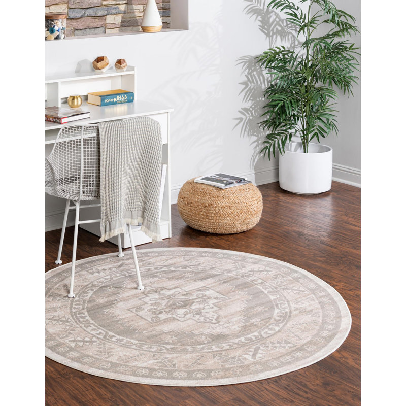 Edvardas Oriental Indoor Rug, Round 3'3"