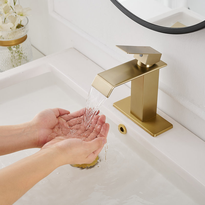 Single-Hole Single-handle Bathroom Faucet with Drain Assembly