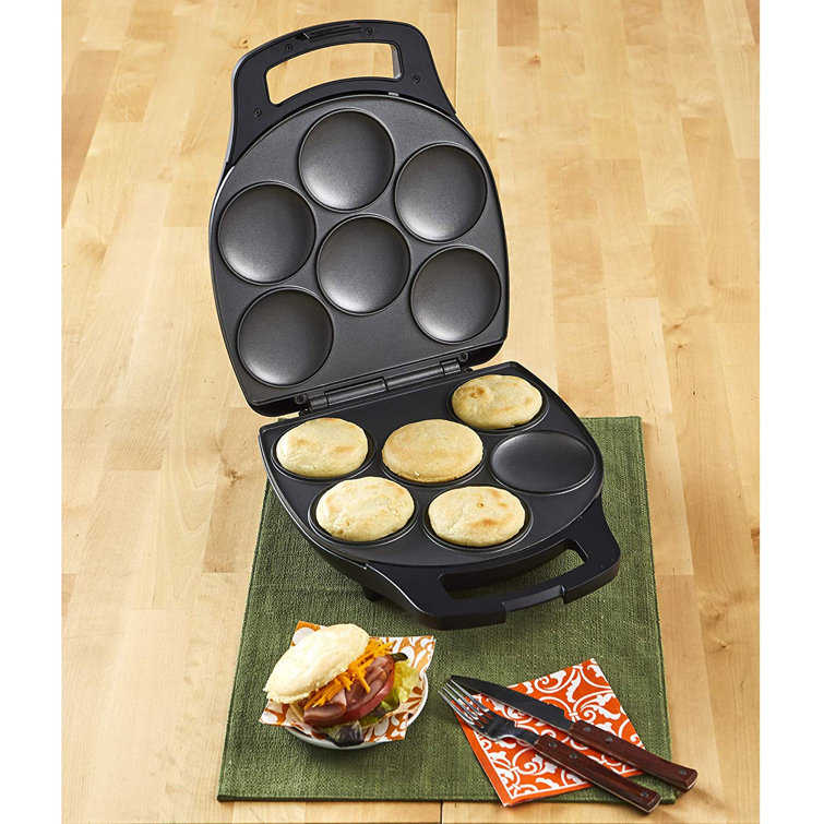 Brentwood Appliances 6-Piece Nonstick Arepa Maker 