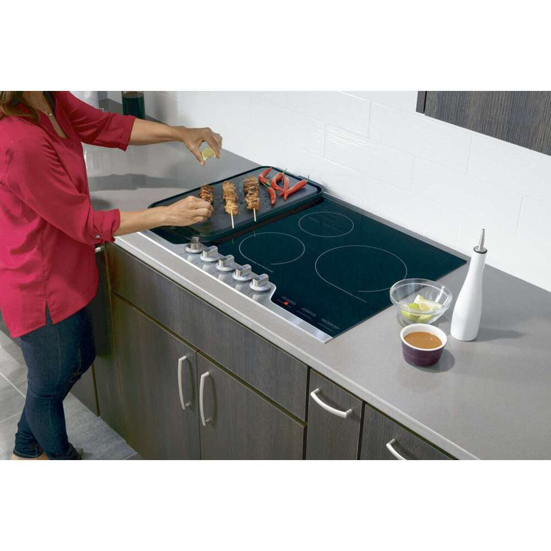 30" Electric Cooktop