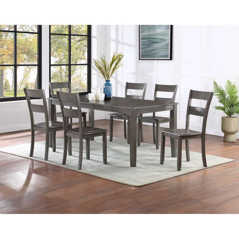 De 2 chaises de salle à manger, dossier en bois gris, look transitionnel contemporain et dossier en bois fiable de 2 pièces, look moderne pour la pièce,