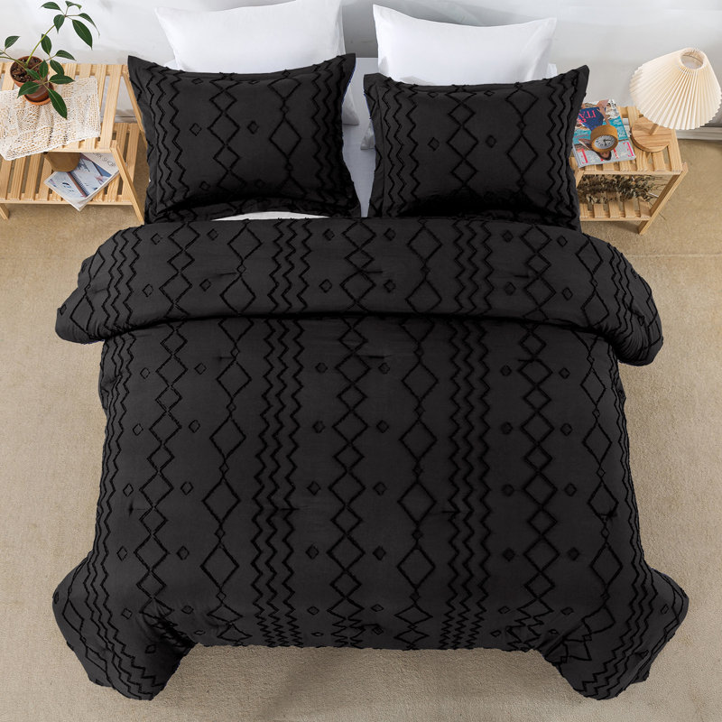 Canobie Comforter, Queen Comforter + 2 Pillow Shams, Black