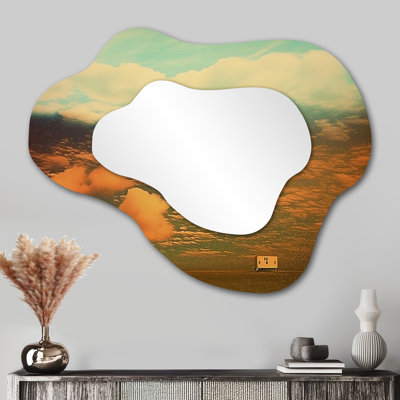 Une voiture, une maison, des nuages et des prairies - un grand miroir mural traditionnel