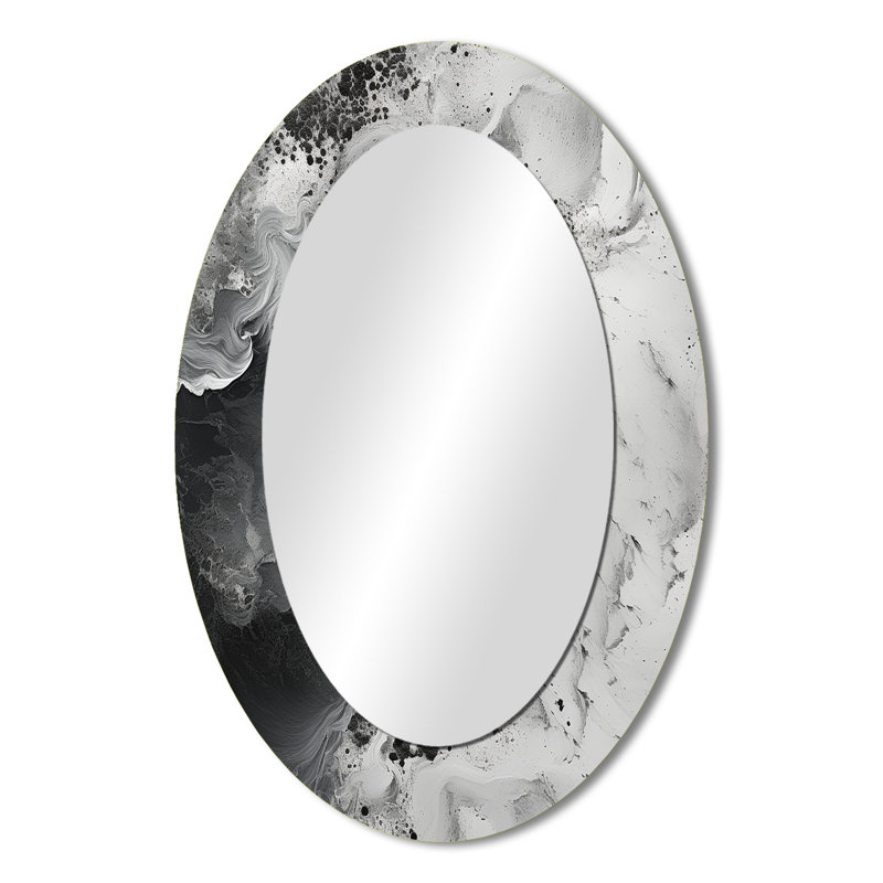 Peinture abstraite liquide crème et noire I - miroir mural ovale côtier, 36 po x 24 po