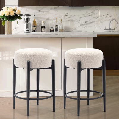 24" Modern Upholstered Bar Stool, Round Counter Height Stool with Black Metal Frame & Footrest, Soft Lambswool-Inspired Seat for Kitchen Island