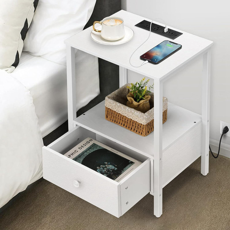 Table de bout avec rangement Keaston de 23,62 po de hauteur