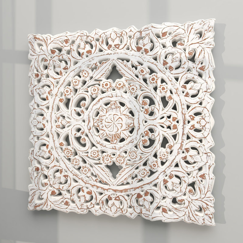 Décoration murale blanche sculptée à la main en bois blanc avec motif mandala, 36 po x 2 po x 36 po
