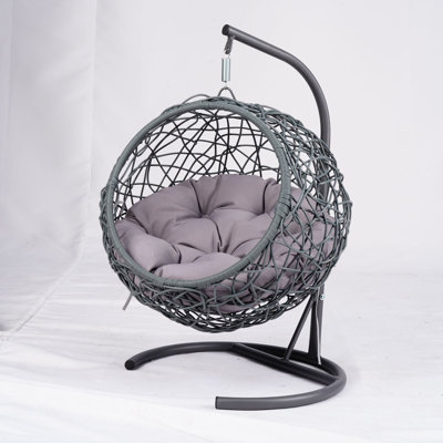 Cat's Den Rattan Swing Bed Set – Grey, Ideal Swing Bed for Pets