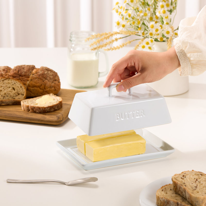 Très grand beurrier en céramique avec couvercle Kook, gaufré, blanc