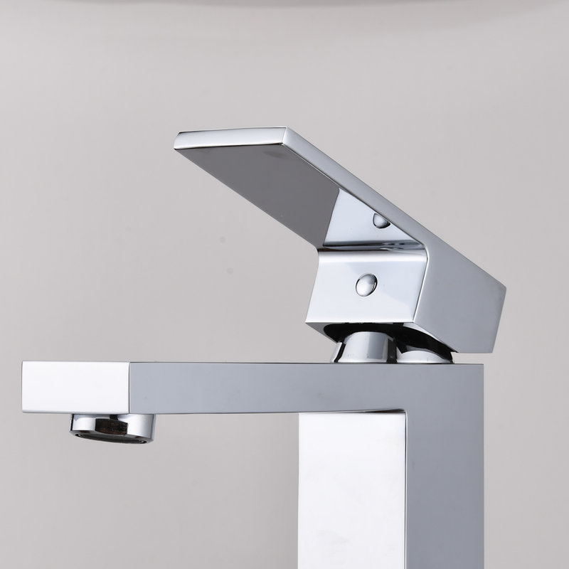 Single-Hole Single-handle Bathroom Faucet with Drain Assembly, Silver