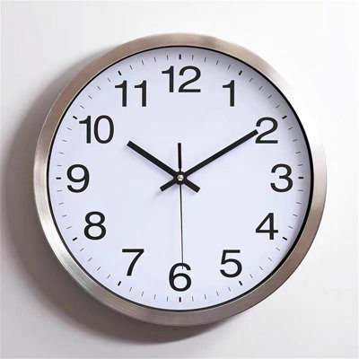Lakeita Metal Wall Clock