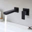 Robinet de salle de bain mural à poignée simple