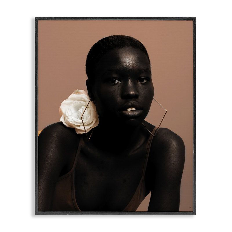  Beautiful Woman & Rose White Framed Giclee Art by Oladimeji Odunsi, H 14 po x l 11 po, Giclée encadrée noir minuit