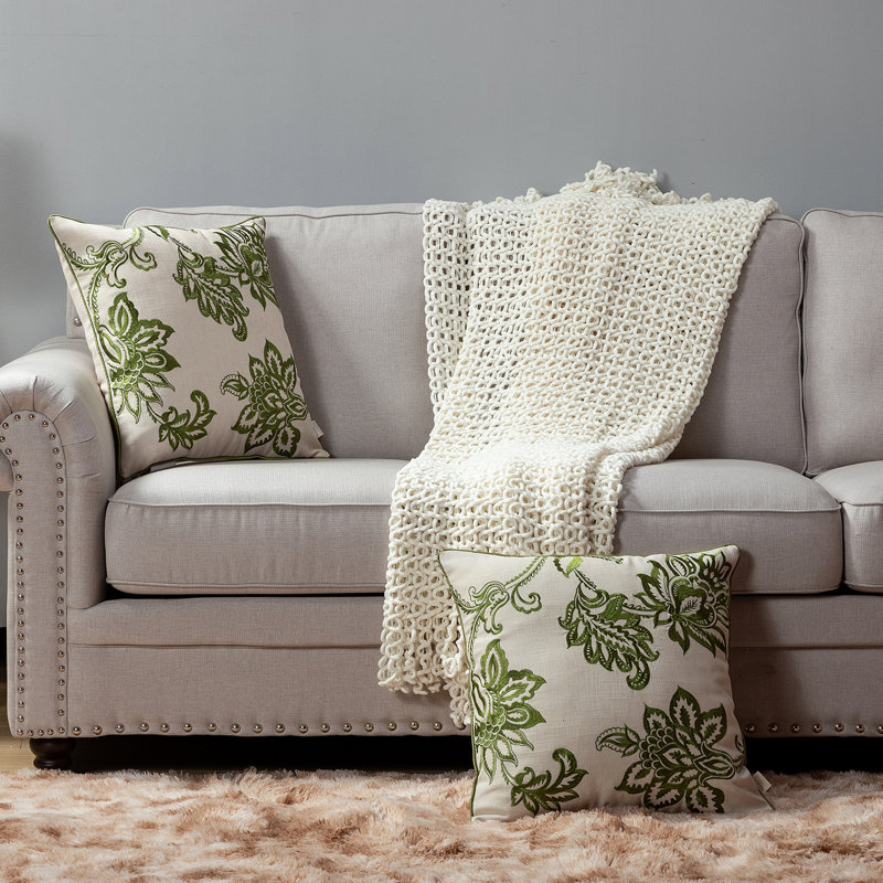 Housse de coussin décoratif floral Neva 20 po, Mousse